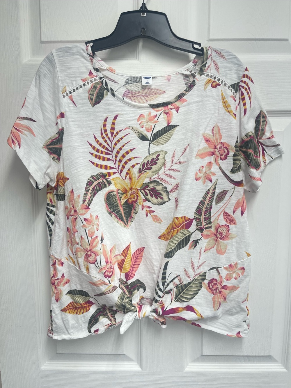 Old Navy White Floral Tie-Front Short Sleeve Top sz L